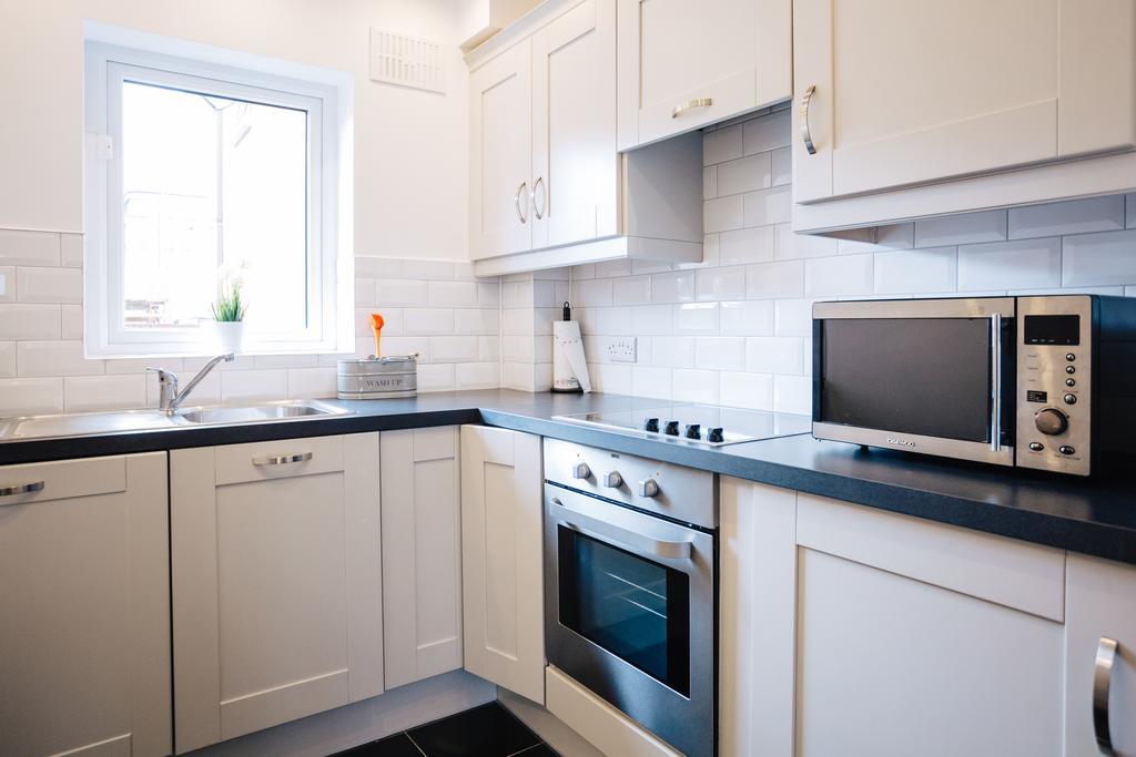 Luxury Mount Street Apartment *