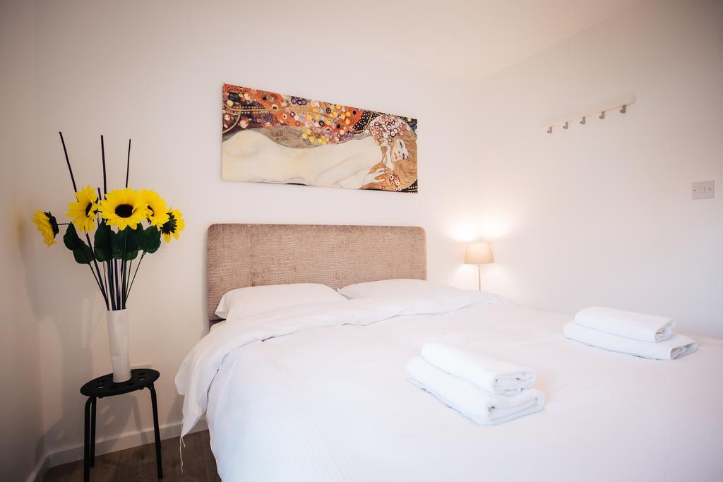 Luxury Mount Street Apartment Dublin