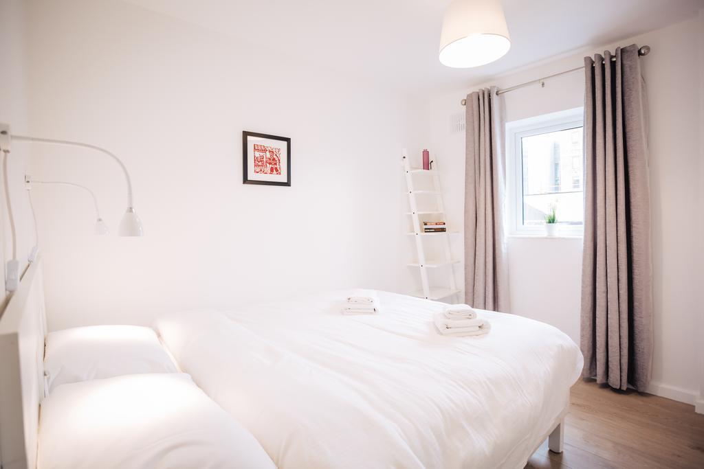 Luxury Mount Street Apartment
